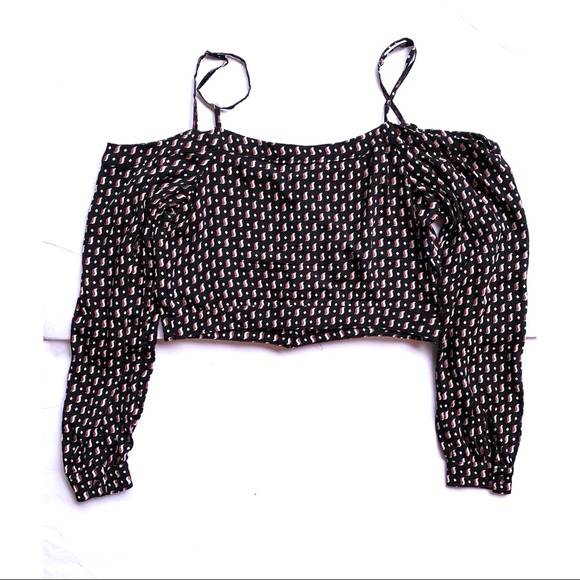 FLYNN SKYE Black Printed Cold Shoulder Crop Top - Picture 2 of 5